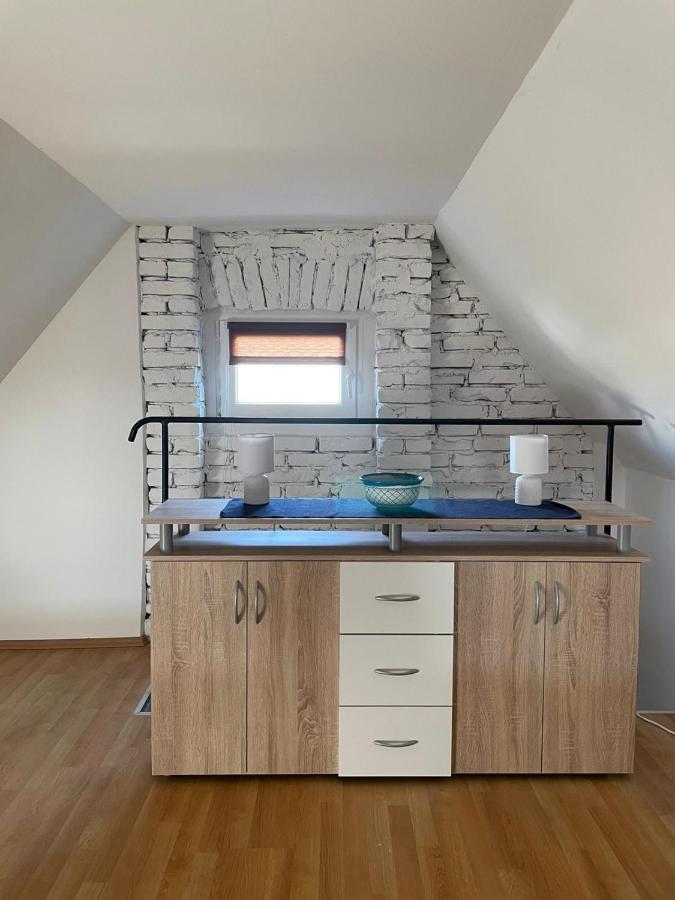 Het Hongaarse Wijnhuis Mohacs Bagian luar foto